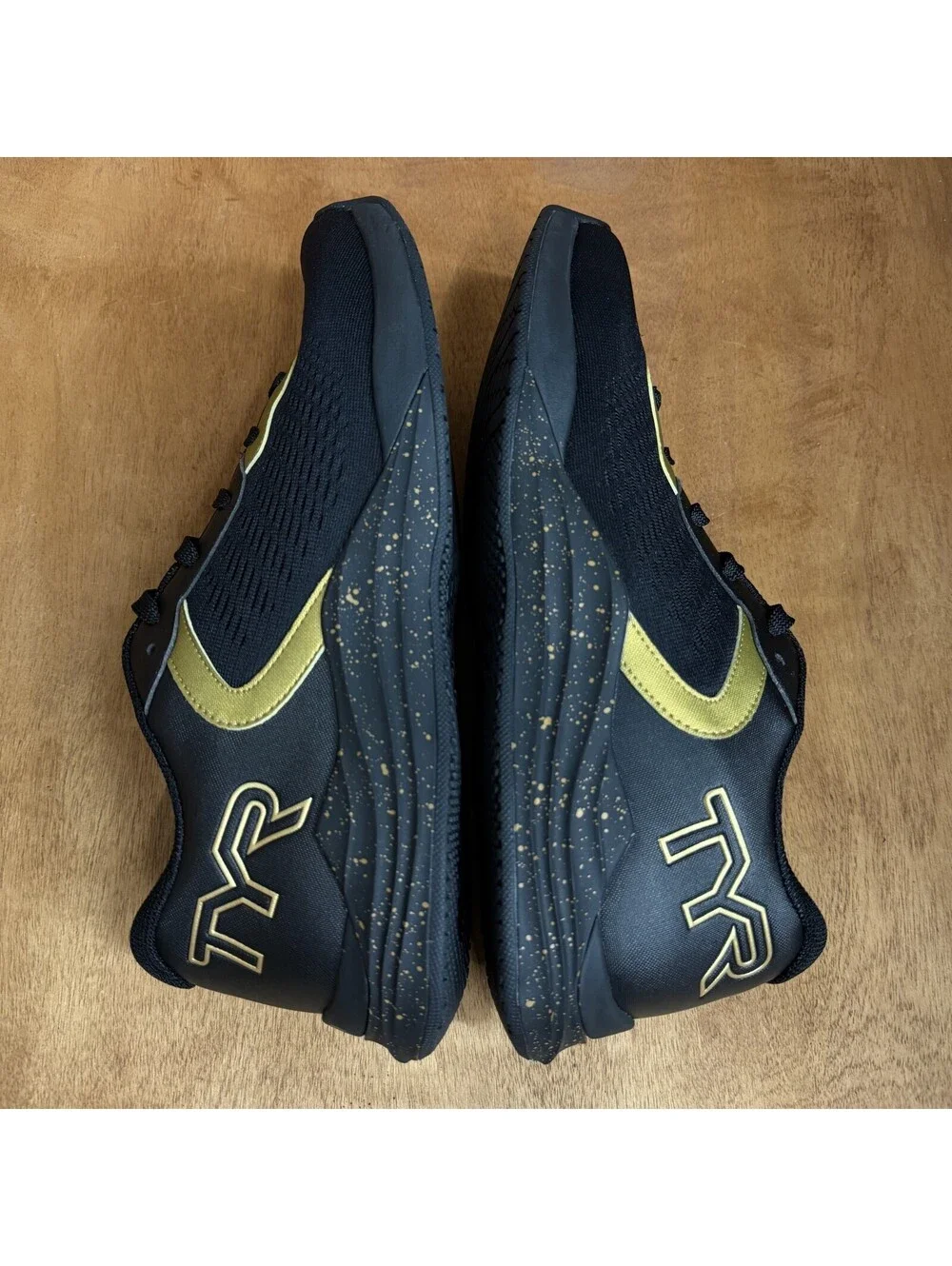 TYR CXT-1 Trainer Shoes Men 11.5 Women 13 Black Gold CrossFit HIIT Gym Sneakers